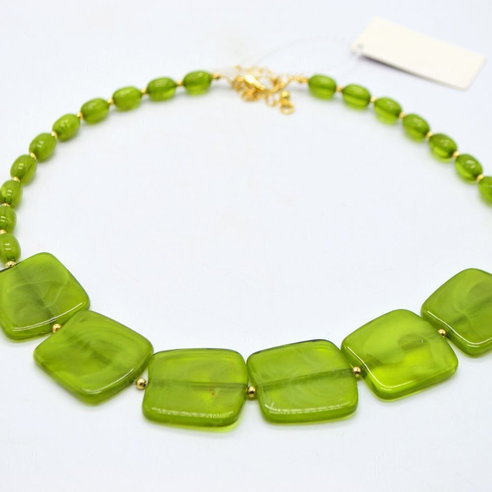 Tanya Creations Green Acrylic Necklace 10$